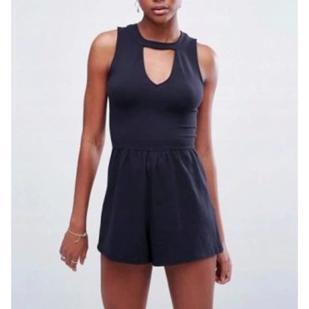 Hollister Romper Women Small Navy Blue Cutout Keyhole Sleeveless Summer Casual